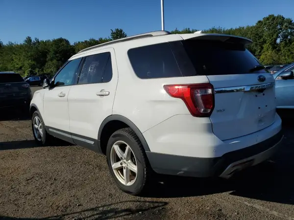1FM5K8D84HGA52292 2017 FORD EXPLORER - Image 2