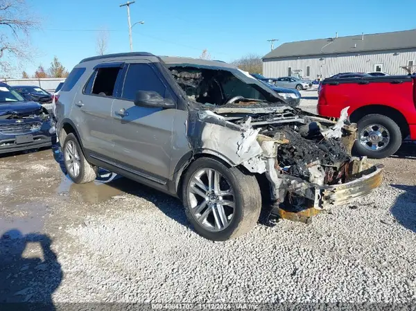 1FM5K8D84HGB44728 2017 FORD EXPLORER - Image 1