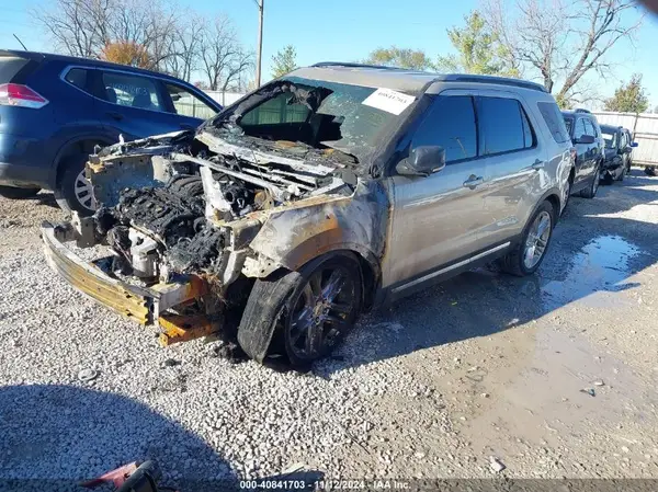 1FM5K8D84HGB44728 2017 FORD EXPLORER - Image 2
