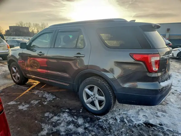 1FM5K8D84HGB67927 2017 FORD EXPLORER - Image 2