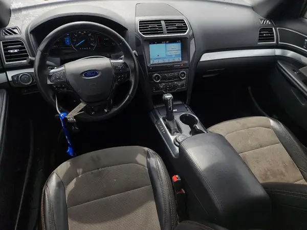 1FM5K8D84HGB85960 2017 FORD EXPLORER - Image 8