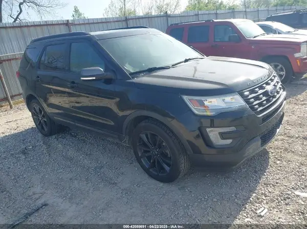 1FM5K8D84HGC45915 2017 FORD EXPLORER - Image 1