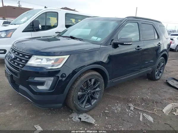 1FM5K8D84HGC50922 2017 FORD EXPLORER - Image 2