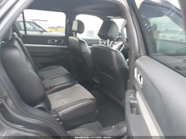 1FM5K8D84HGD04798 2017 FORD EXPLORER - Image 8