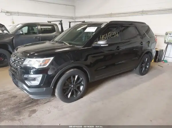 1FM5K8D84HGD11301 2017 FORD EXPLORER - Image 2