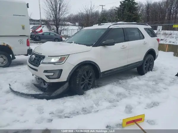 1FM5K8D84HGD18717 2017 FORD EXPLORER - Image 2