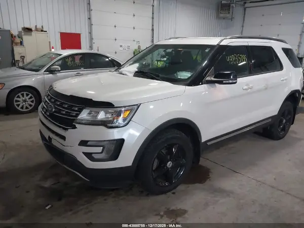 1FM5K8D84HGD41401 2017 FORD EXPLORER - Image 2