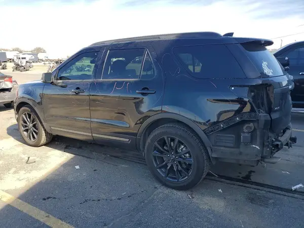 1FM5K8D84HGD43262 2017 FORD EXPLORER - Image 2