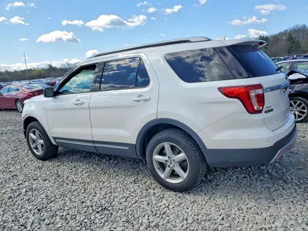 1FM5K8D84HGD46422 2017 FORD EXPLORER - Image 2
