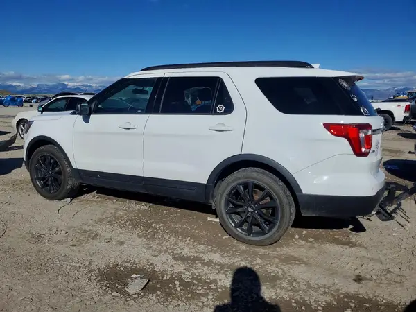 1FM5K8D84HGD64578 2017 FORD EXPLORER - Image 2