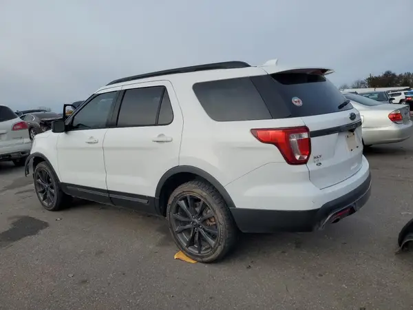 1FM5K8D84HGD76469 2017 FORD EXPLORER - Image 2