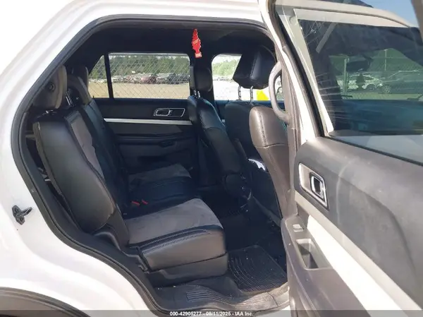 1FM5K8D84HGD94227 2017 FORD EXPLORER - Image 8