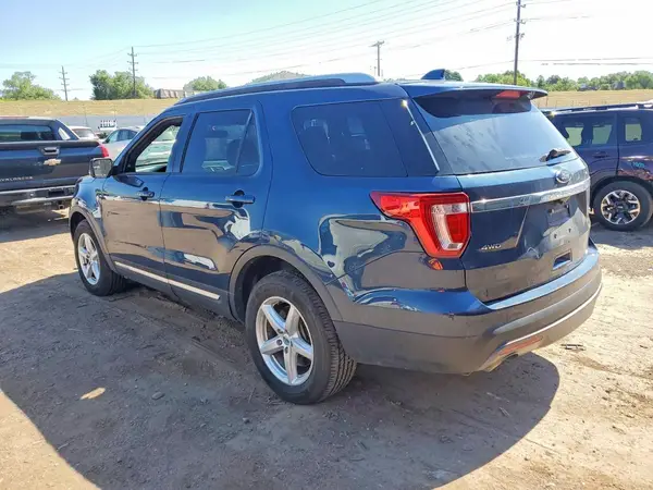1FM5K8D84HGE02696 2017 FORD EXPLORER - Image 2