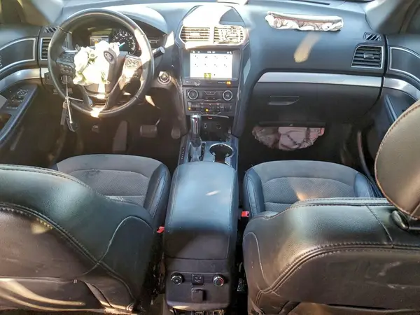 1FM5K8D84HGE11642 2017 FORD EXPLORER - Image 8