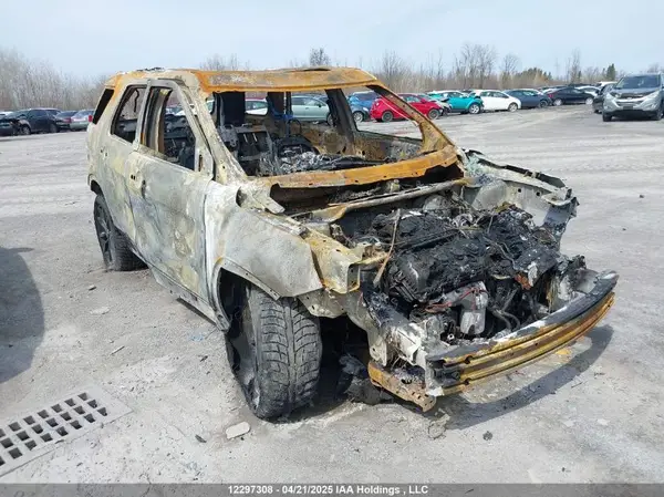 1FM5K8D84HGE16825 2017 FORD EXPLORER - Image 1