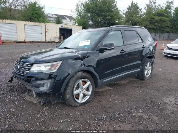 1FM5K8D84HGE18252 2017 FORD EXPLORER - Image 2
