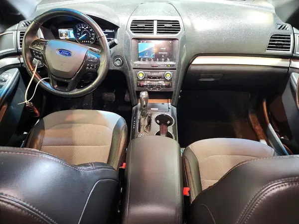 1FM5K8D84HGE20227 2017 FORD EXPLORER - Image 8