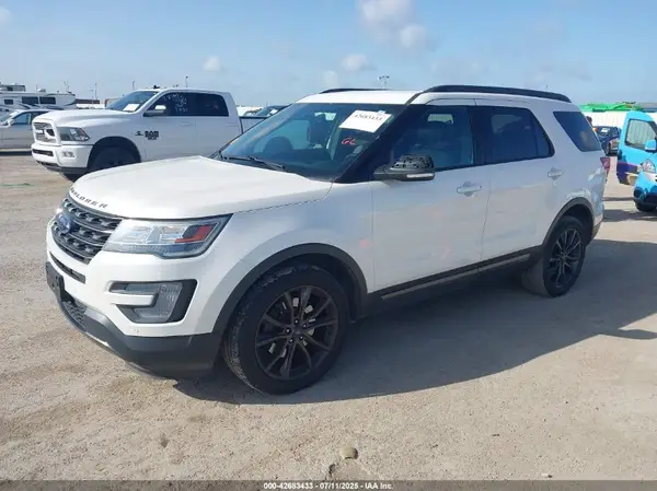 1FM5K8D84HGE20633 2017 FORD EXPLORER - Image 2
