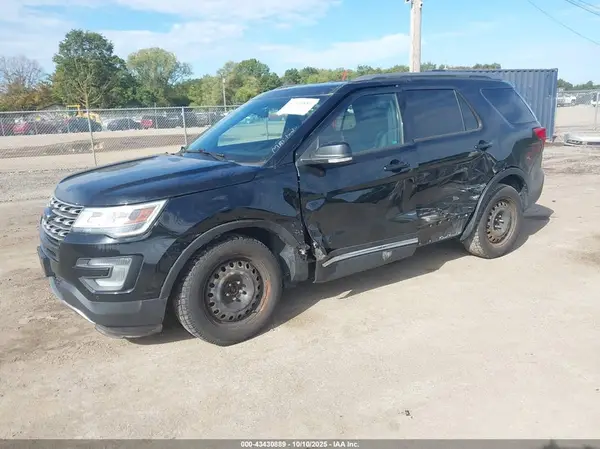 1FM5K8D84HGE30787 2017 FORD EXPLORER - Image 2