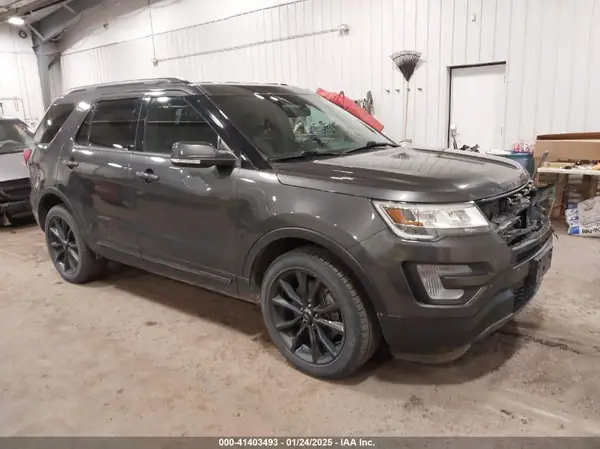 1FM5K8D84HGE38095 2017 FORD EXPLORER - Image 1