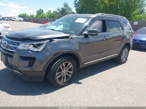 1FM5K8D84JGA13370 2018 FORD EXPLORER - Image 2