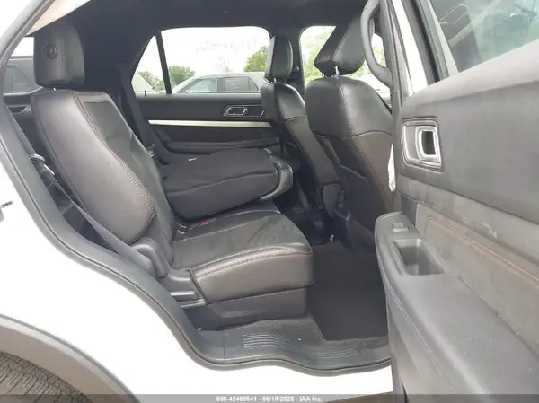 1FM5K8D84JGA18665 2018 FORD EXPLORER - Image 8