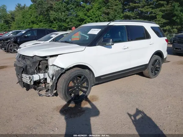 1FM5K8D84JGA24398 2018 FORD EXPLORER - Image 2