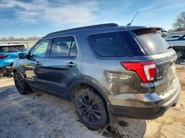 1FM5K8D84JGA35059 2018 FORD EXPLORER - Image 2