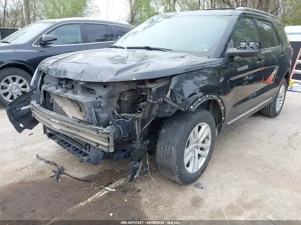 1FM5K8D84JGA67753 2018 FORD EXPLORER - Image 2