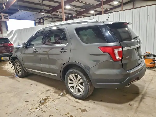 1FM5K8D84JGB02968 2018 FORD EXPLORER - Image 2