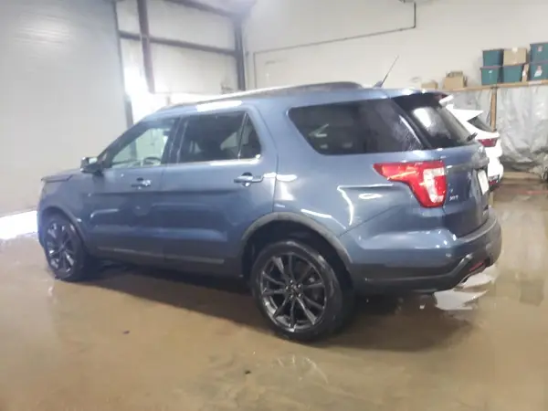 1FM5K8D84JGB05319 2018 FORD EXPLORER - Image 2