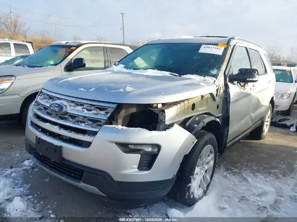 1FM5K8D84JGB37610 2018 FORD EXPLORER - Image 2