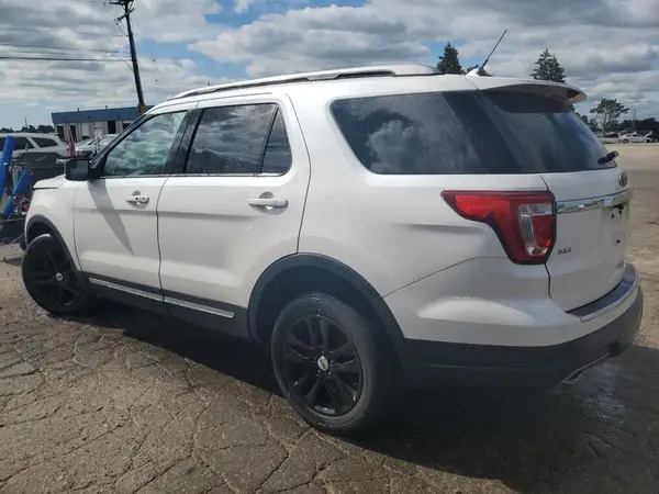 1FM5K8D84JGB49918 2018 FORD EXPLORER - Image 2