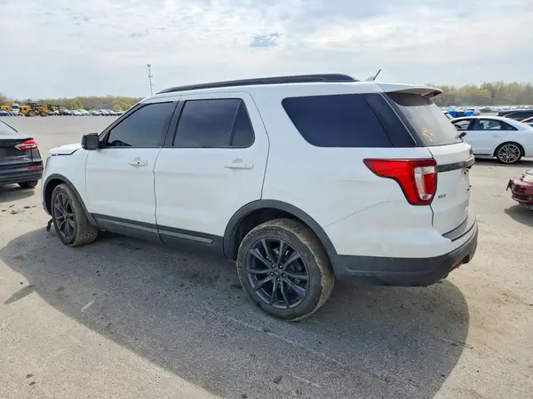 1FM5K8D84JGC60002 2018 FORD EXPLORER - Image 2