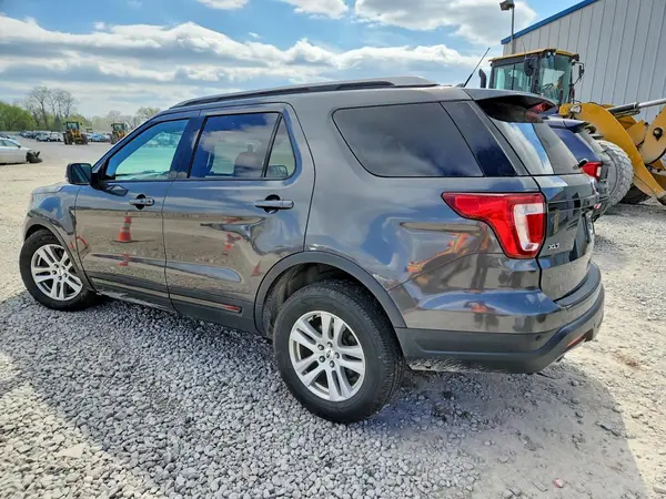 1FM5K8D84JGC68262 2018 FORD EXPLORER - Image 2