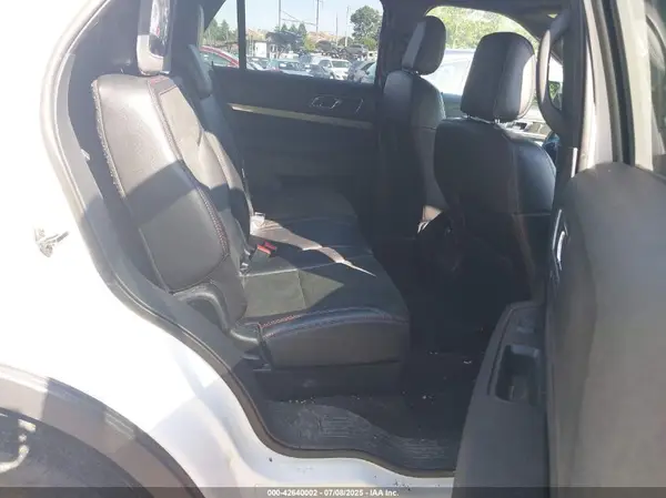 1FM5K8D84KGB00915 2019 FORD EXPLORER - Image 8