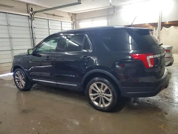 1FM5K8D84KGB19271 2019 FORD EXPLORER - Image 2
