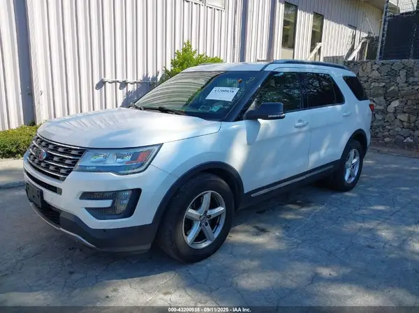 1FM5K8D85GGB00378 2016 FORD EXPLORER - Image 2
