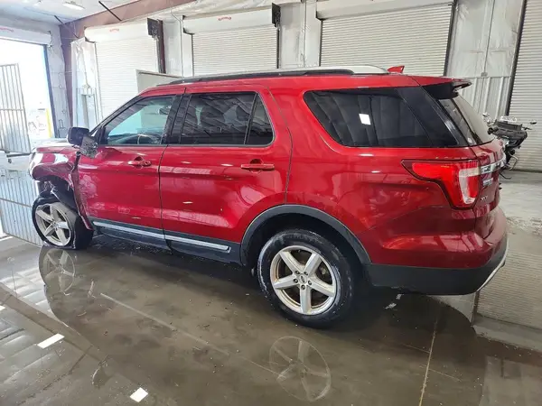 1FM5K8D85GGB20128 2016 FORD EXPLORER - Image 2