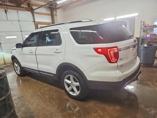 1FM5K8D85GGB40136 2016 FORD EXPLORER - Image 2