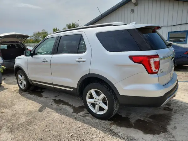 1FM5K8D85GGB50536 2016 FORD EXPLORER - Image 2