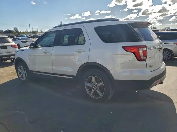 1FM5K8D85GGC48093 2016 FORD EXPLORER - Image 2