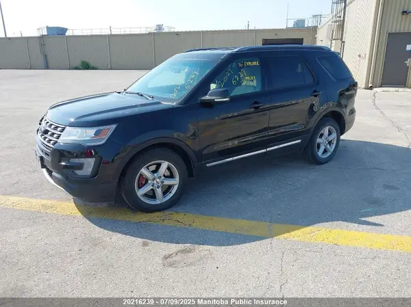 1FM5K8D85GGC74001 2016 FORD EXPLORER - Image 2
