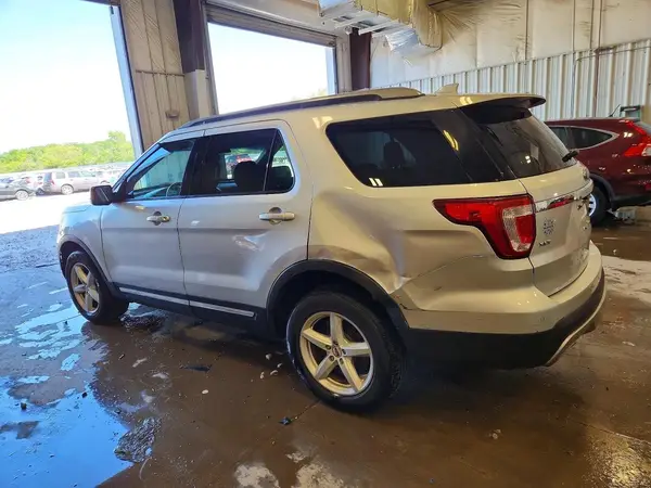 1FM5K8D85GGD07000 2016 FORD EXPLORER - Image 2