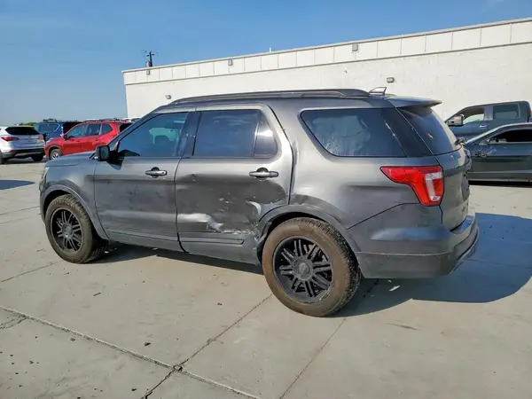 1FM5K8D85GGD13623 2016 FORD EXPLORER - Image 2
