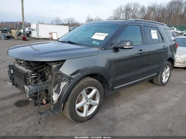 1FM5K8D85HGA14411 2017 FORD EXPLORER - Image 2