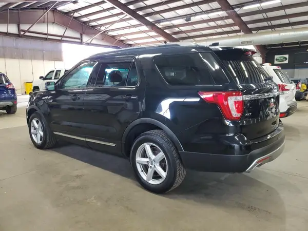 1FM5K8D85HGA52964 2017 FORD EXPLORER - Image 2