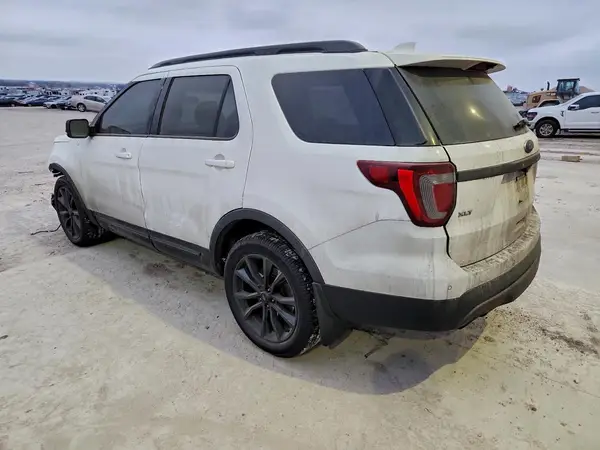 1FM5K8D85HGA56965 2017 FORD EXPLORER - Image 2
