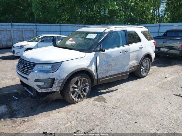 1FM5K8D85HGA74334 2017 FORD EXPLORER - Image 2