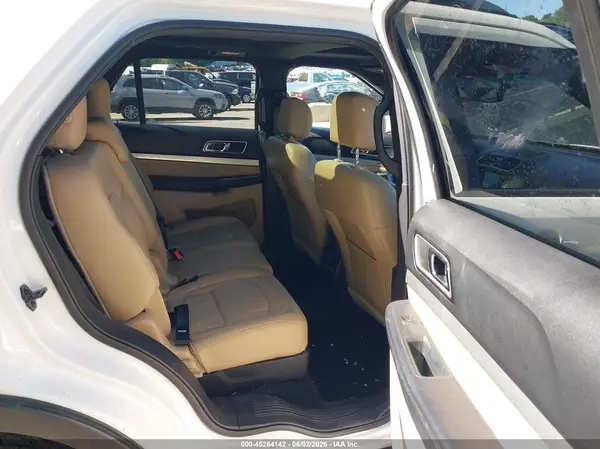 1FM5K8D85HGA74334 2017 FORD EXPLORER - Image 8